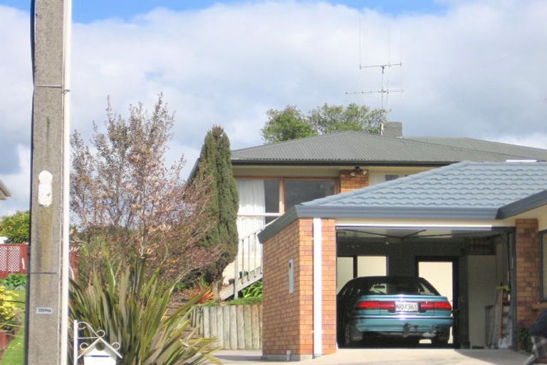 Photo of property in 6 Lynwood Place, Brookfield, Tauranga, 3110