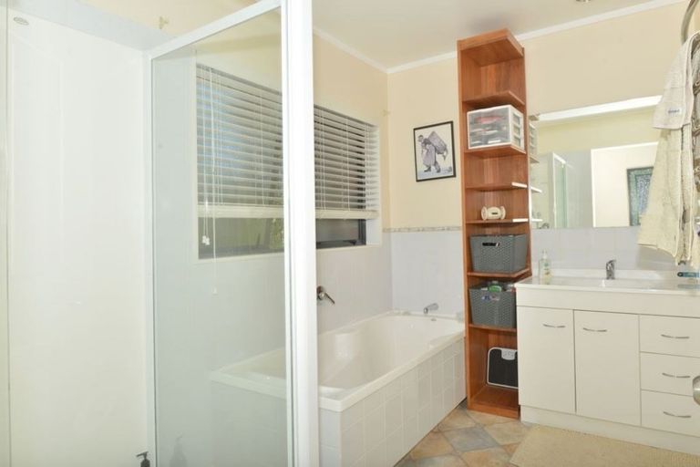 Photo of property in 8 Kihi Place, Ruakaka, 0116