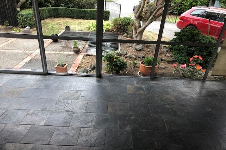 Photo of property in 12 Ladbrokes Place, Fendalton, Christchurch, 8052