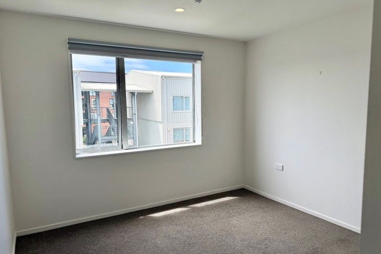 Photo of property in 202/28b Eileen Newey Place, Henderson, Auckland, 0612