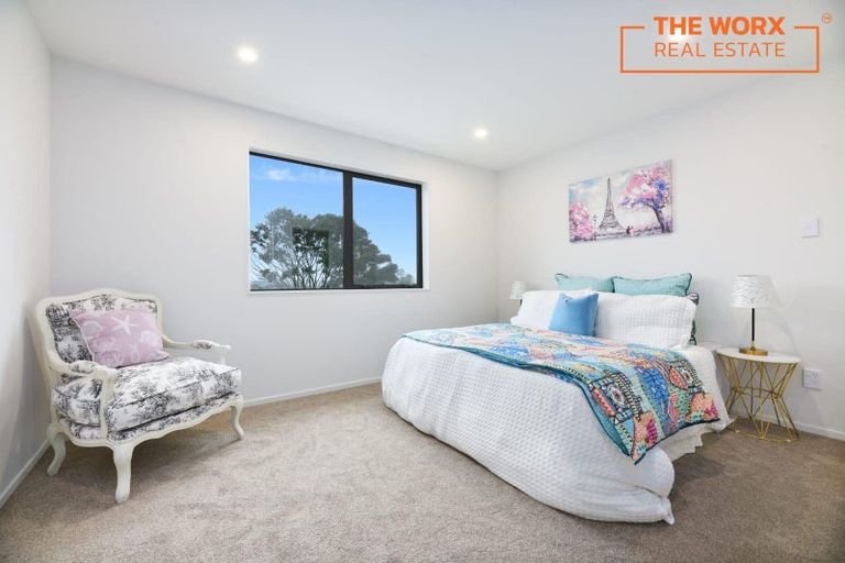 Photo of property in 118 Hyperion Drive, Randwick Park, Auckland, 2105