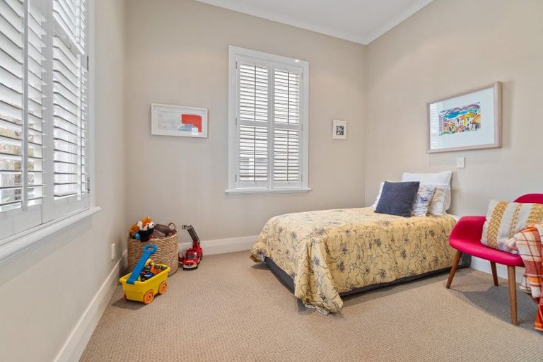 Photo of property in 21 St Aubyn Street, Devonport, Auckland, 0624