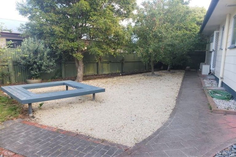 Photo of property in 2 Newton Place, Westbrook, Palmerston North, 4412