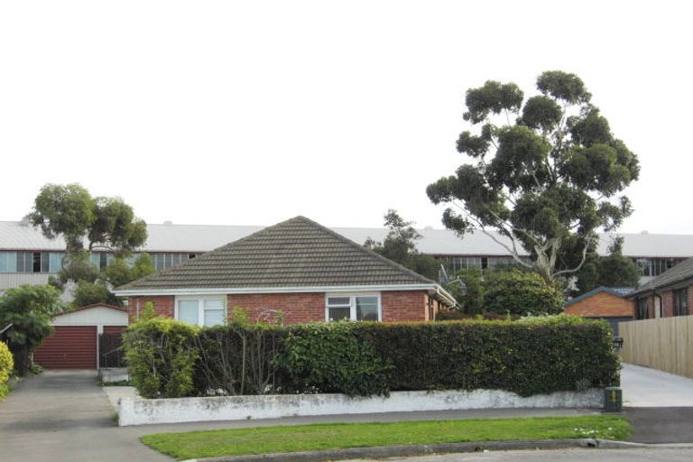 Photo of property in 33 Tensing Place, Sockburn, Christchurch, 8042