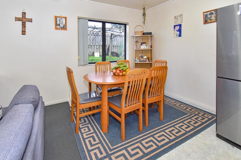 Photo of property in 14 Bohola Rise, Weymouth, Auckland, 2103