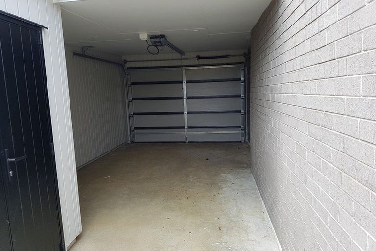 Photo of property in 84 Prado Drive, Pukekohe, 2120