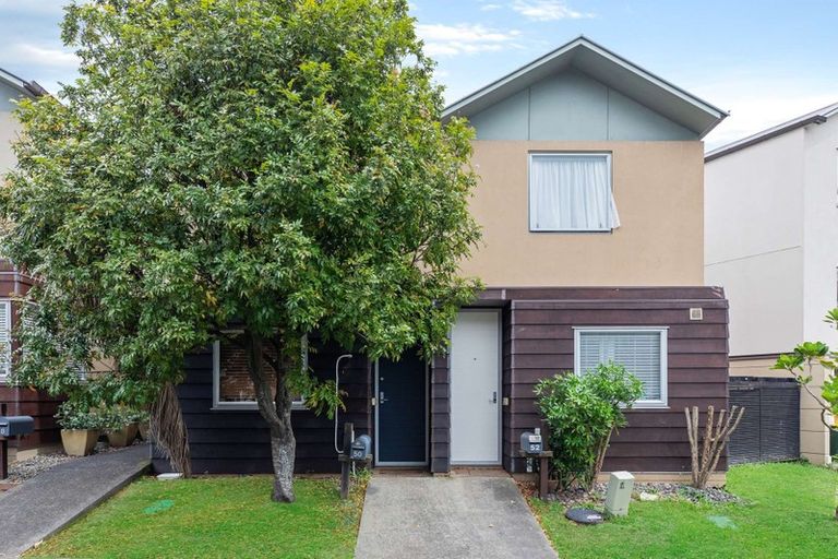 Photo of property in 50 Kirikiri Lane, East Tamaki, Auckland, 2013