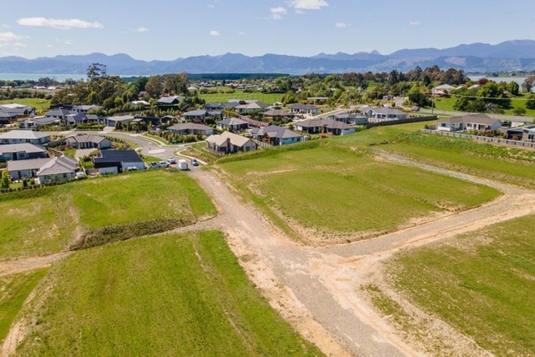 Photo of property in 1 Les Wakefield Road, Mapua, 7005