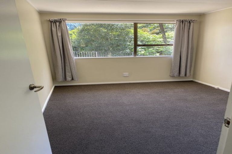 Photo of property in 105b Kamahi Street, Stokes Valley, Lower Hutt, 5019