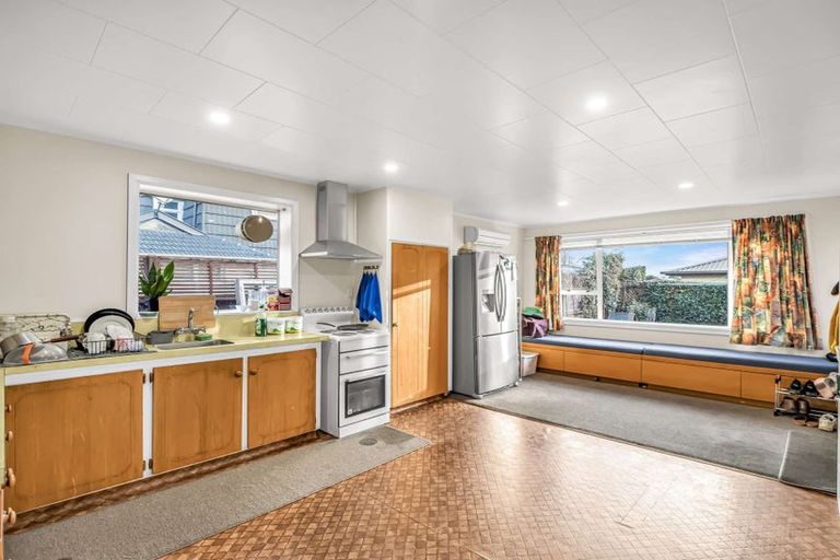 Photo of property in 11 Mottram Street, Redwood, Christchurch, 8051