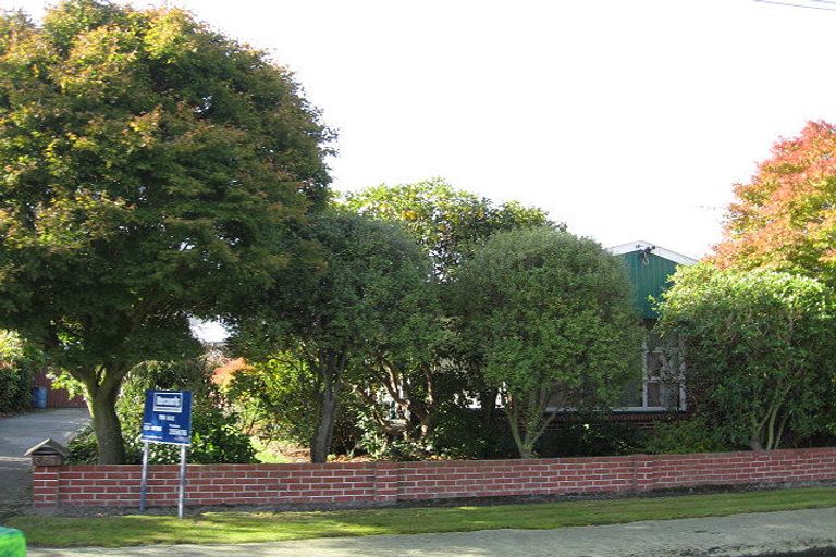 Photo of property in 25 Joyce Crescent, Ilam, Christchurch, 8041