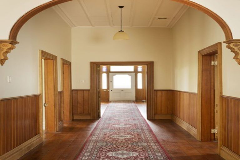 Photo of property in 32 Bellevue Road, Mount Eden, Auckland, 1024