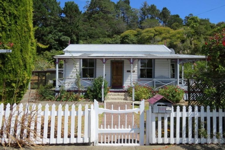Photo of property in 229 Hauraki Road, Coromandel, 3506