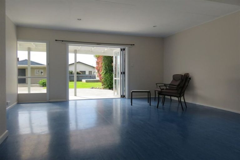 Photo of property in 804 Heretaunga Street East, Parkvale, Hastings, 4122