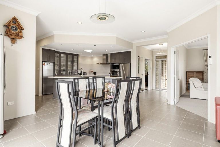 Photo of property in 557 Gloucester Road, Papamoa Beach, Papamoa, 3118