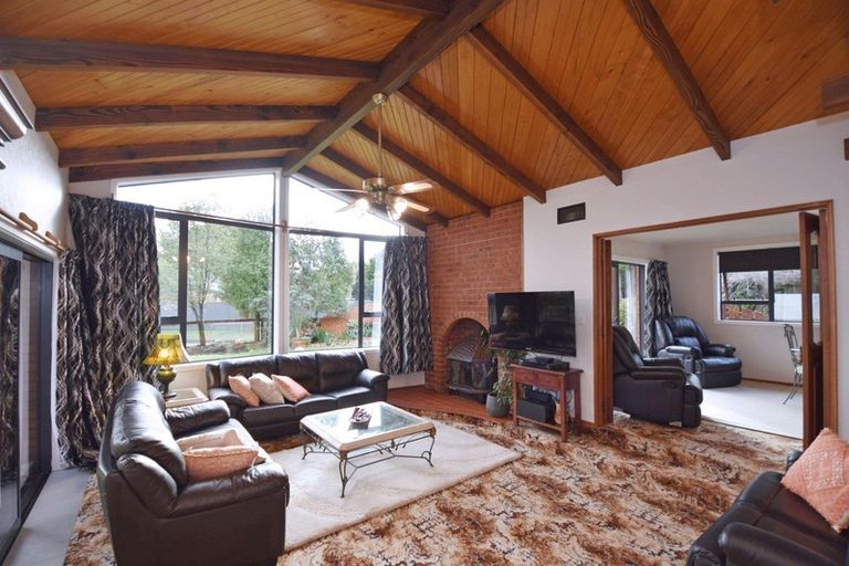 Photo of property in 98 Matua Road, Otatara, Invercargill, 9879