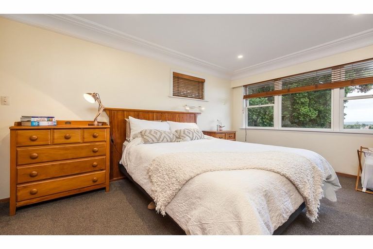 Photo of property in 77 Methuen Road, New Windsor, Auckland, 0600