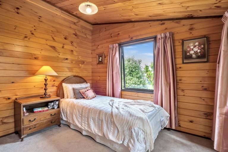Photo of property in 20 Raniera Place, Springfield, Rotorua, 3015