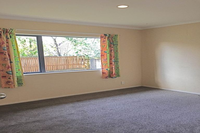 Photo of property in 10 Sayes Close, East Tamaki, Auckland, 2013