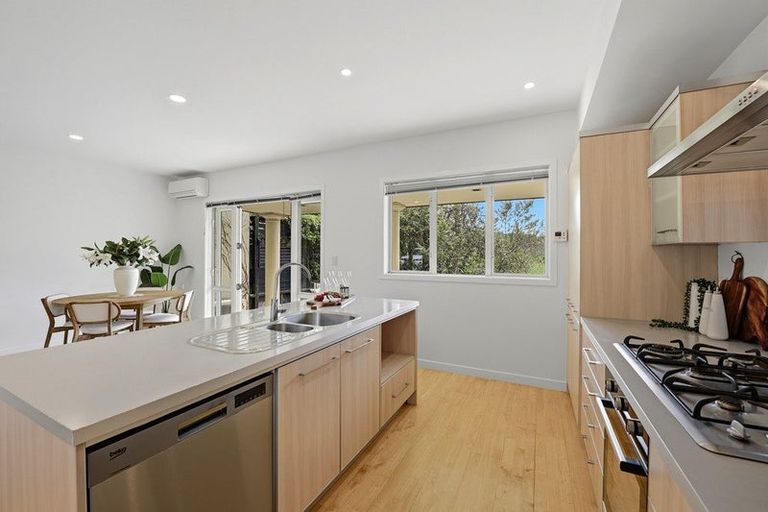 Photo of property in Point Ridge, 25/130 Gills Road, Albany Heights, Auckland, 0632