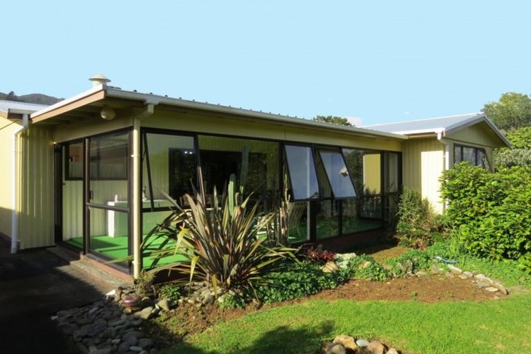 Photo of property in 2210 Rings Road, Coromandel, 3506