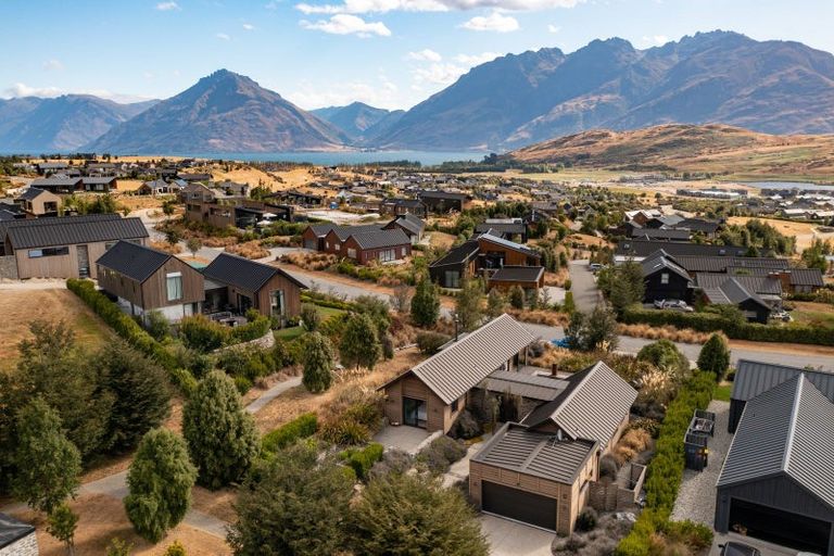 Photo of property in 5 Ellesmere Avenue, Jacks Point, Queenstown, 9371