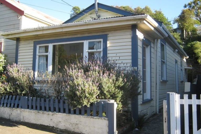 Photo of property in 36 Rolleston Street, Mount Cook, Wellington, 6021