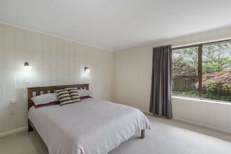 Photo of property in 22 Standish Street, Westown, New Plymouth, 4310