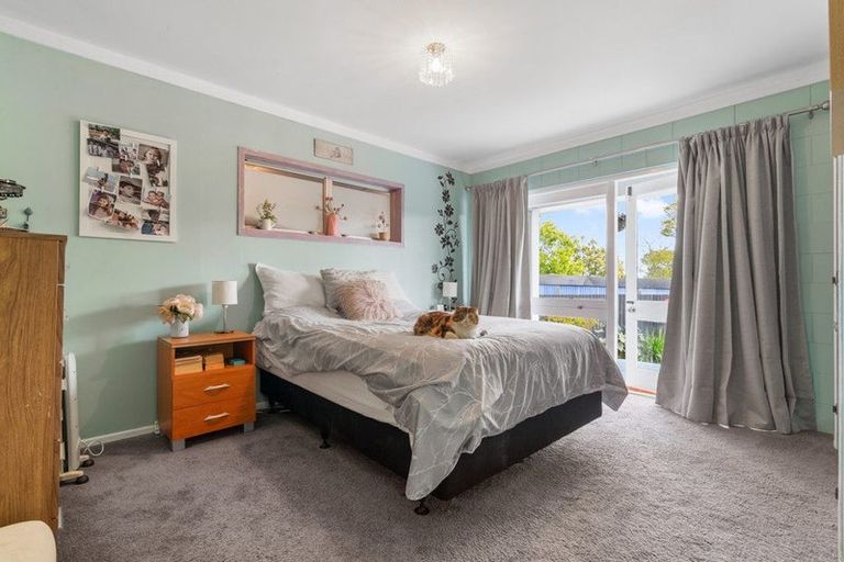 Photo of property in 12 April Place, Red Hill, Papakura, 2110