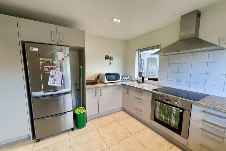 Photo of property in 121a Bruce Road, Glenfield, Auckland, 0629