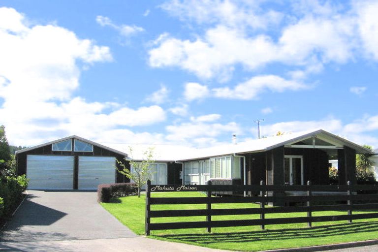 Photo of property in 77 Mahuta Road, Waitahanui, Taupo, 3378