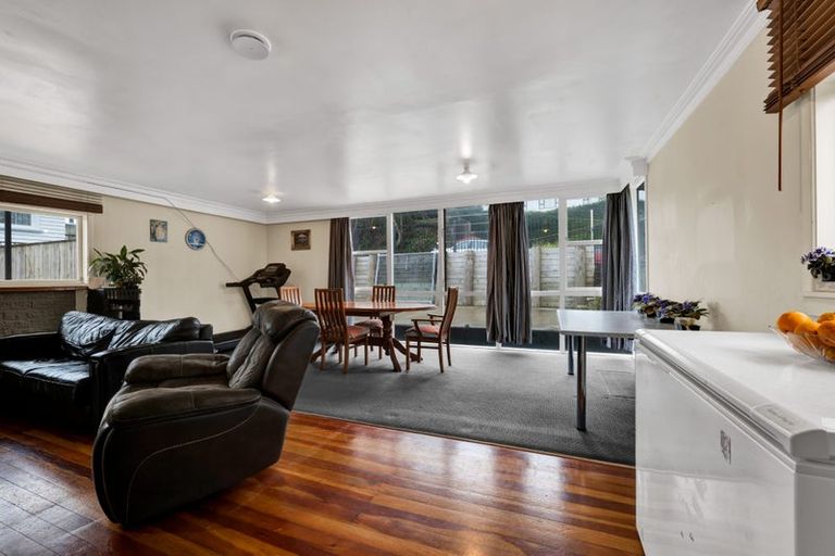 Photo of property in 134 Brooklands Road, Brooklands, New Plymouth, 4310