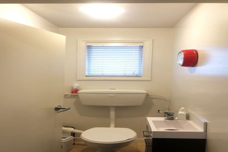 Photo of property in 2/149 Totara Street, Riccarton, Christchurch, 8041