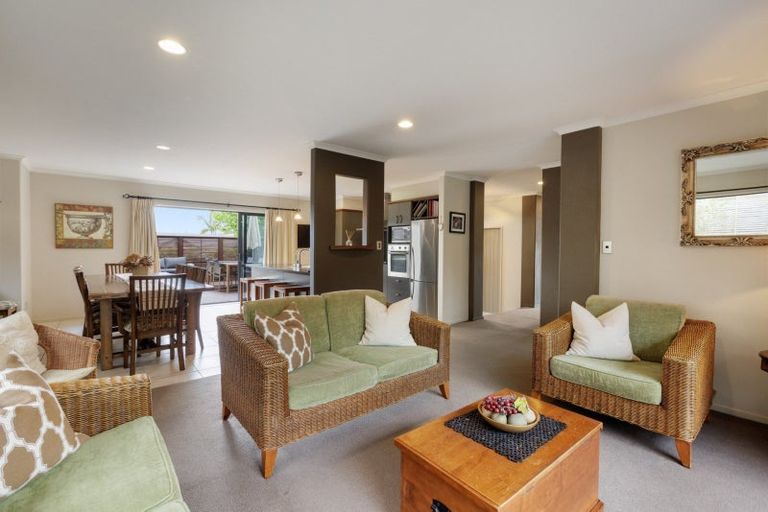 Photo of property in 44 Athfield Drive, Bethlehem, Tauranga, 3110