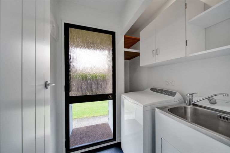 Photo of property in 15 Jade Place, Bell Block, New Plymouth, 4312