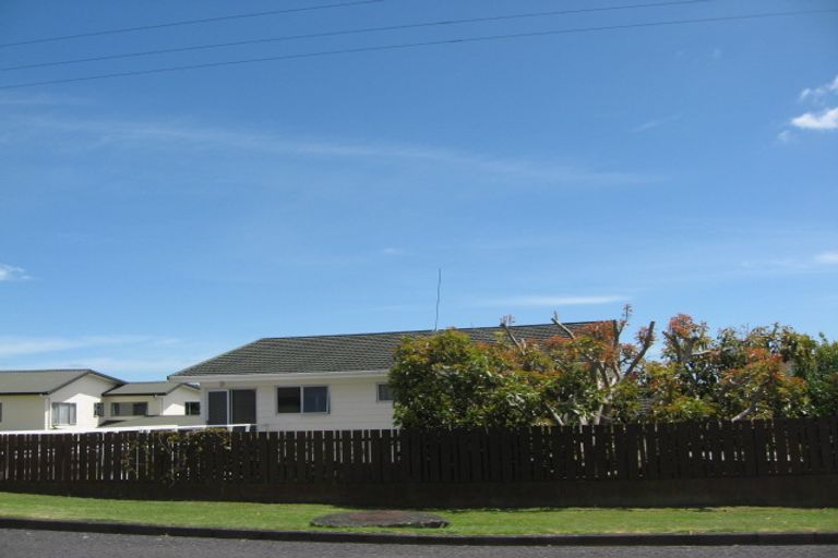 Photo of property in 47 Torkar Road, Clarks Beach, 2122