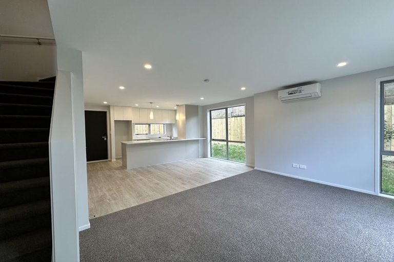 Photo of property in 8/51 Wharf Road, Te Atatu Peninsula, Auckland, 0610