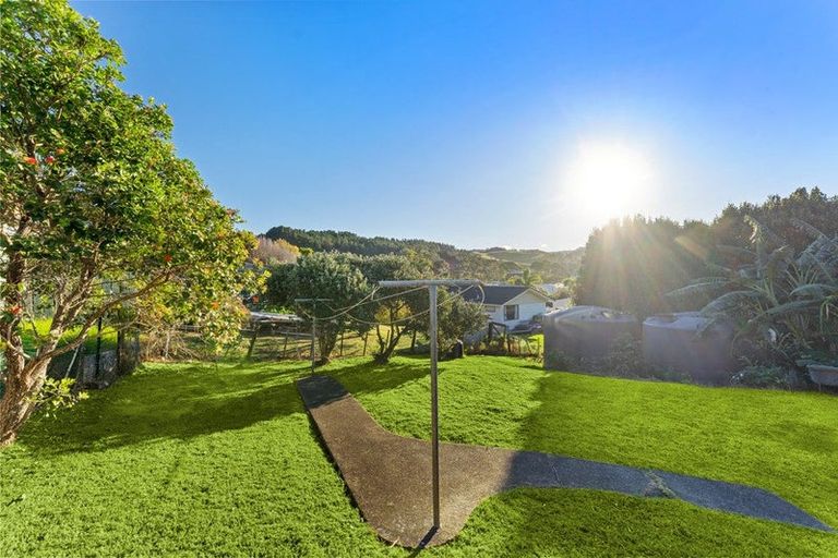 Photo of property in 6 Seatoun Avenue, Leigh, Warkworth, 0985