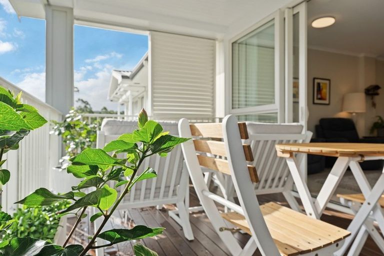 Photo of property in 192 Landmark Terrace, Orewa, 0931