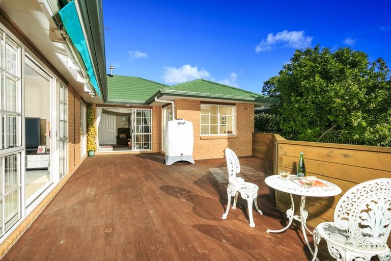 Photo of property in 12 Darimouth Place, Albany, Auckland, 0632