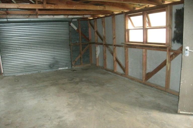 Photo of property in 1 Kauri Street, Levin, 5510