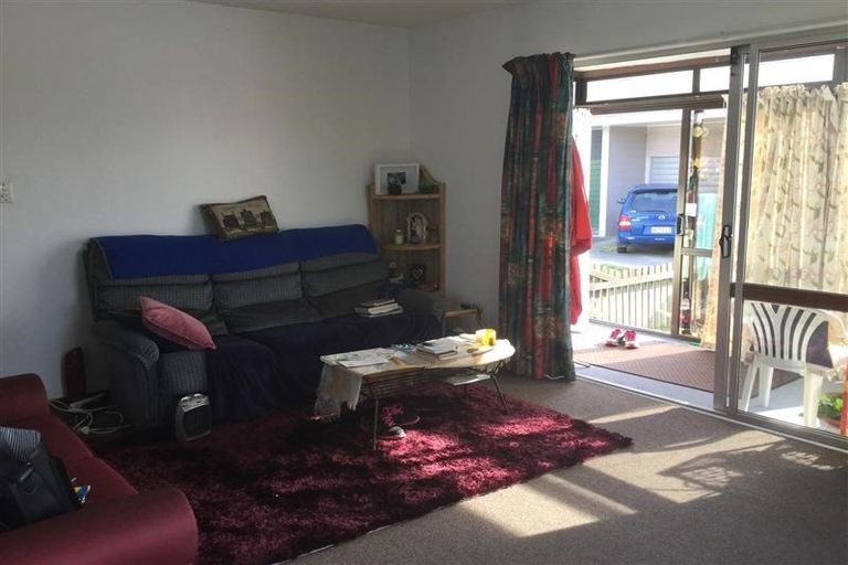 Photo of property in 1/43 Oldwood Street, Bishopdale, Christchurch, 8053