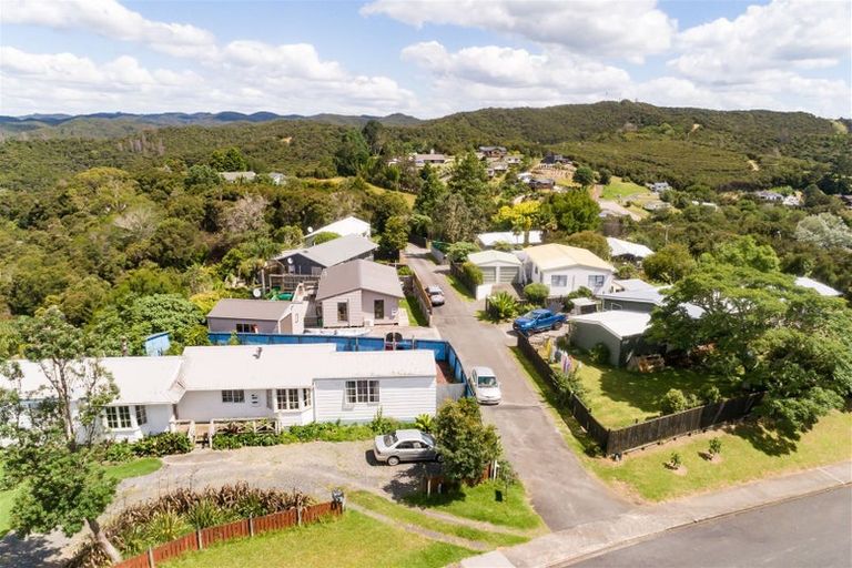 Photo of property in 3 Johnson Lane, Haruru, 0204