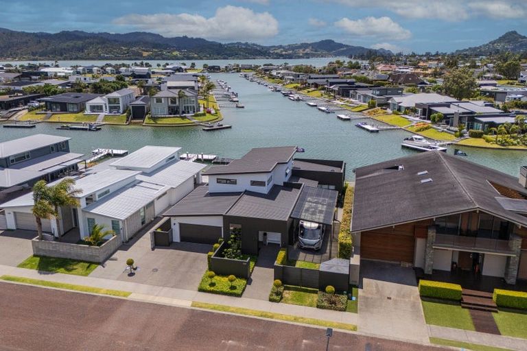 Photo of property in 314 Waterways Parade, Pauanui, Hikuai, 3579