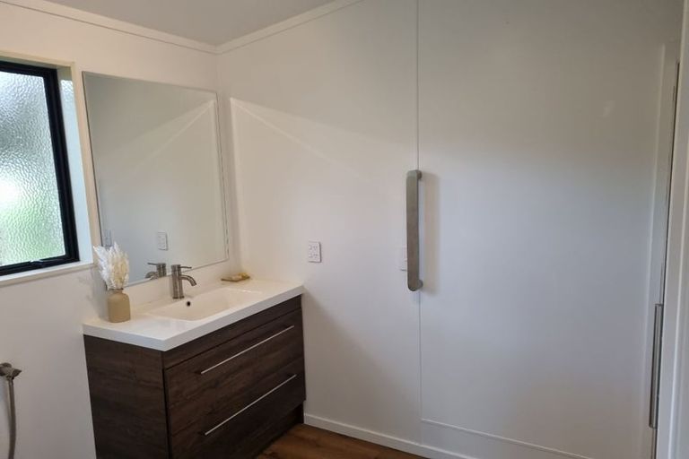 Photo of property in 18 Pataua Road North, Whareora, Whangarei, 0175