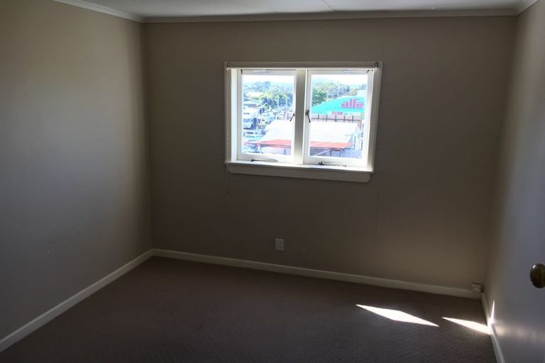 Photo of property in 71 Glenview Road, Glen Eden, Auckland, 0602