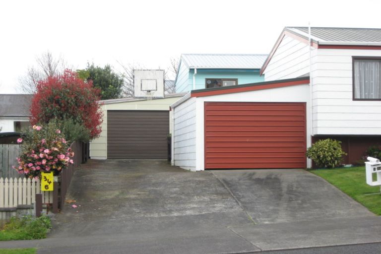 Photo of property in 2/34 Poplar Grove, Whalers Gate, New Plymouth, 4310
