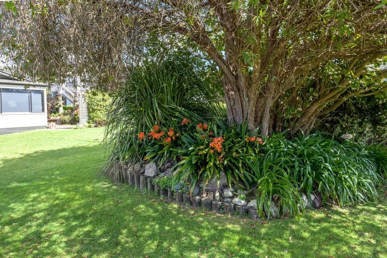Photo of property in 12 Harsant Avenue, Hahei, Whitianga, 3591