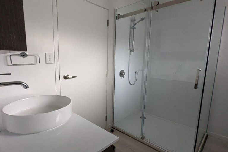 Photo of property in 6a Beach Road, Orewa, 0931