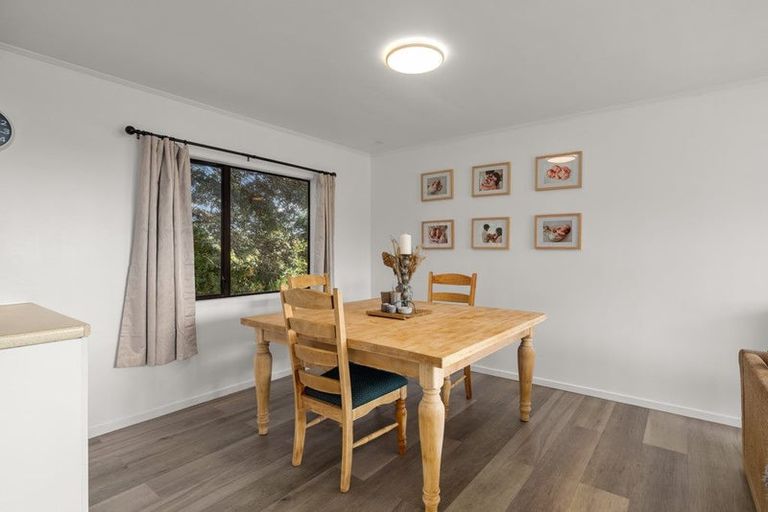 Photo of property in 13 Tui Grove, Paihia, 0200